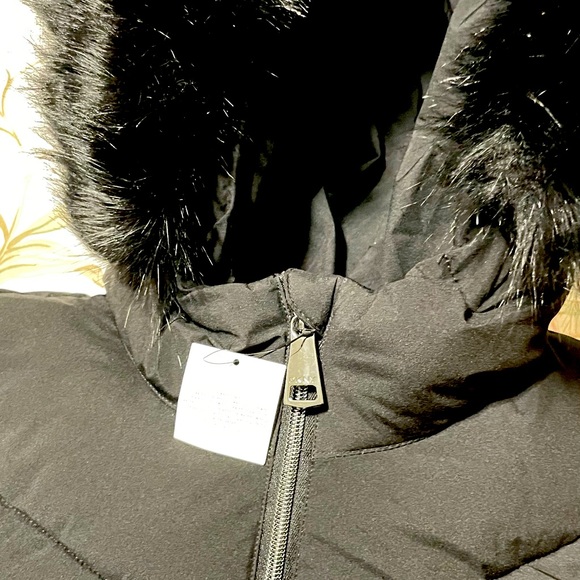 DKNY Hooded Puffer Jacket faux fur Size M Black. - Picture 7 of 16